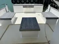 ক্রুজ জাহাজ বিক্রির জন্য
