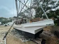 ট্রলার বিক্রির জন্য
