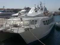ক্যাটামারান বিক্রির জন্য