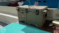 ক্রুজ জাহাজ বিক্রির জন্য