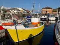 Trawler বিক্রির জন্য