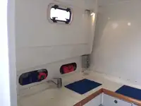 গবেষণা জাহাজ বিক্রির জন্য