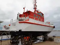 পাইলট নৌকা বিক্রির জন্য