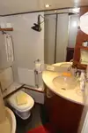 ক্রুজ জাহাজ বিক্রির জন্য