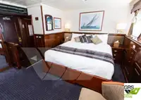 ক্রুজ জাহাজ বিক্রির জন্য