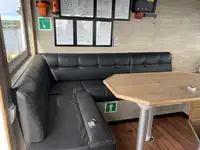 ক্যাটামারান বিক্রির জন্য