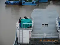 কন্টেইনার জাহাজ বিক্রির জন্য