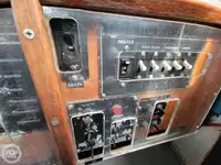 লাইফবোট বিক্রির জন্য