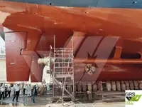 ক্রুজ জাহাজ বিক্রির জন্য