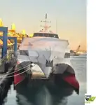 যাত্রীবাহী জাহাজ বিক্রির জন্য