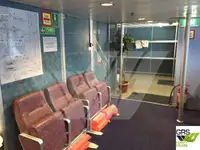 ক্রুজ জাহাজ বিক্রির জন্য