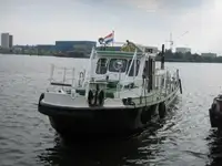 টহল নৌকা বিক্রির জন্য