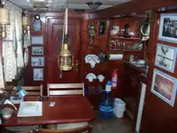 অগ্নি নির্বাপক নৌকা বিক্রির জন্য