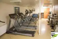 কন্টেইনার জাহাজ বিক্রির জন্য