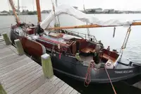বার্জ বিক্রির জন্য