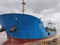 কন্টেইনার জাহাজ বিক্রির জন্য