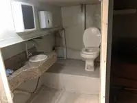 সরবরাহ জাহাজ বিক্রির জন্য