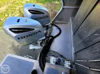 ক্যাটামারান বিক্রির জন্য