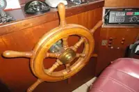 পাইলট বোট বিক্রির জন্য