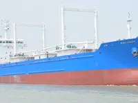 রিফার জাহাজ বিক্রির জন্য