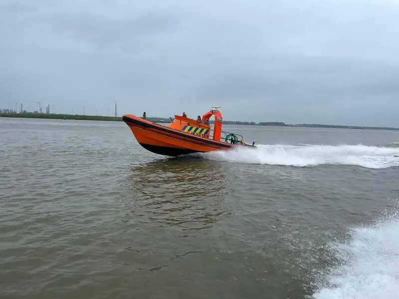 রিজিড ইনফ্লেটেবল বোট বিক্রির জন্য