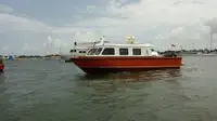 ক্রু বোট বিক্রির জন্য