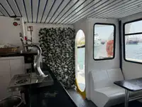 ক্রুজ জাহাজ বিক্রির জন্য
