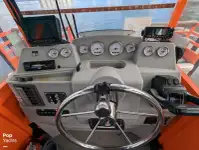 ক্রুজ জাহাজ বিক্রির জন্য