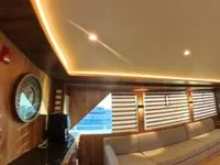 ইয়ট বিক্রির জন্য