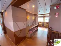 ক্রুজ জাহাজ বিক্রির জন্য