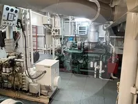 ক্রেন জাহাজ বিক্রির জন্য