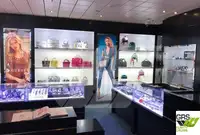ক্রুজ জাহাজ বিক্রির জন্য
