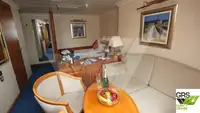 ক্রুজ জাহাজ বিক্রির জন্য