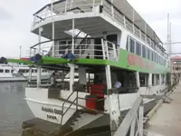 ফেরি জাহাজ বিক্রির জন্য