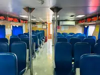 ক্রু বোট বিক্রির জন্য