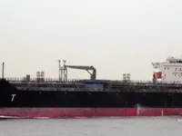 তেল/রাসায়নিক ট্যাঙ্কার বিক্রির জন্য