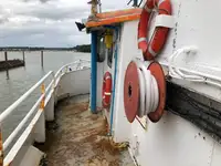 ক্রুজ জাহাজ বিক্রির জন্য