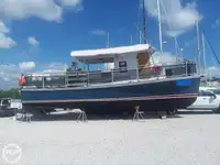 ক্রুজ জাহাজ বিক্রির জন্য