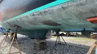 ক্রুজ জাহাজ বিক্রির জন্য