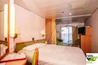 ক্রুজ জাহাজ বিক্রির জন্য