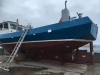 ওয়ার্কবোট বিক্রির জন্য