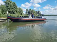 কন্টেইনার জাহাজ বিক্রির জন্য