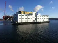 Floating hotel বিক্রির জন্য