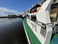 পাইলট বোট বিক্রির জন্য