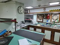 লংলাইনার বিক্রির জন্য