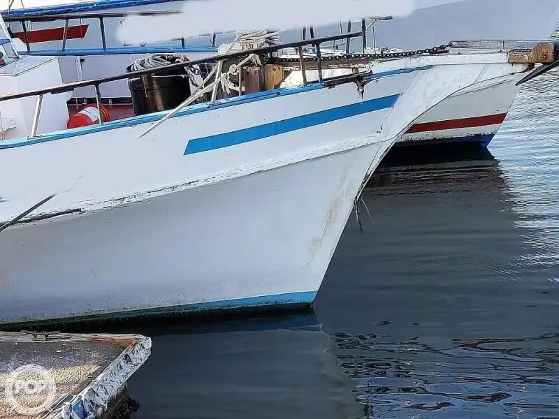 ফেরি জাহাজ বিক্রির জন্য
