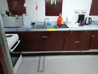 কন্টেইনার জাহাজ বিক্রির জন্য