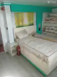 ক্রুজ জাহাজ বিক্রির জন্য