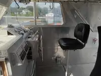 ক্রু বোট বিক্রির জন্য