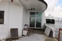 ফেরি জাহাজ বিক্রির জন্য